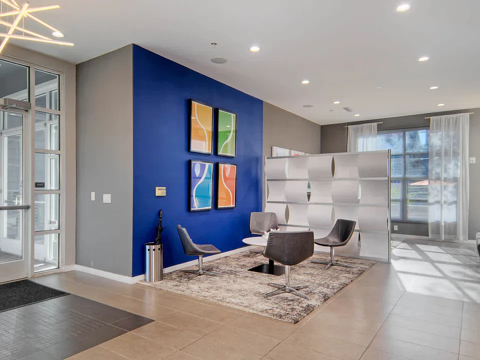 Leasing Center