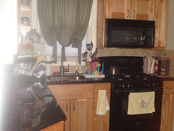 4th image of 130 Hilltop Acres
