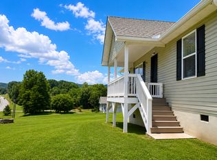 2956 Westmoreland Rd, Cleveland, GA 30528