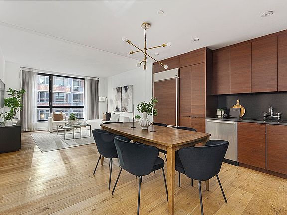 3rd image of 540 W 28th St APT 3B