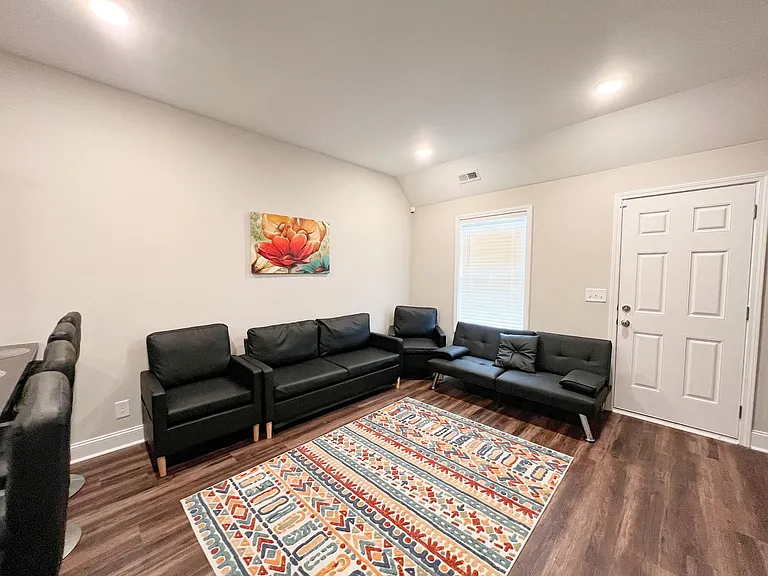 216C Drayton Dr — Photo 10