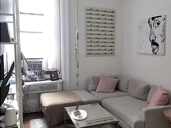 210 West 16th Street image 1 of 6