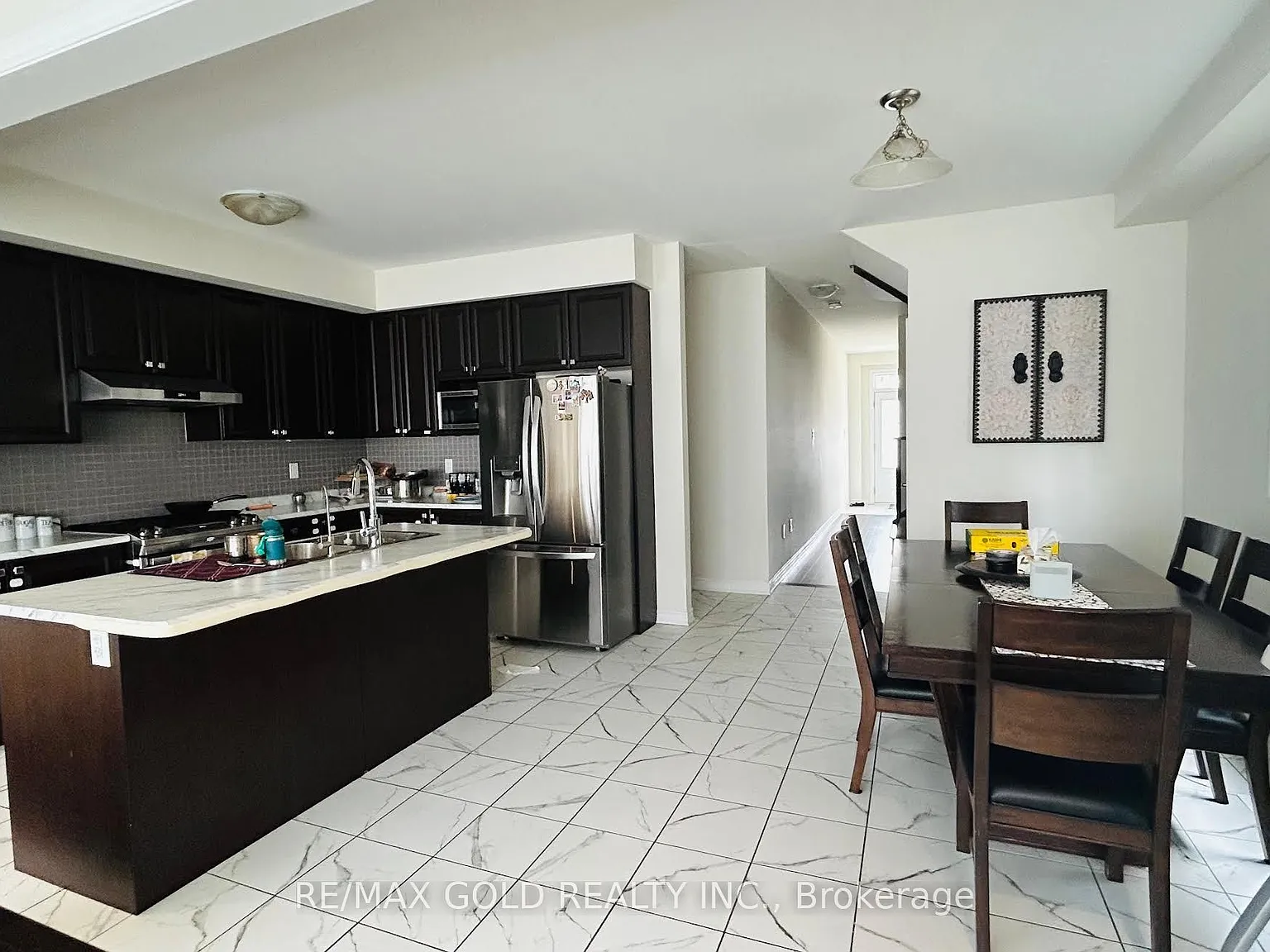 4 bed, $2,600 — Photo 4
