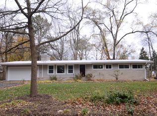 351 40th Place, Downers Grove, IL 60515