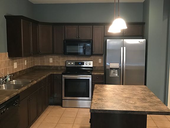Kitchen w/ New Appliances