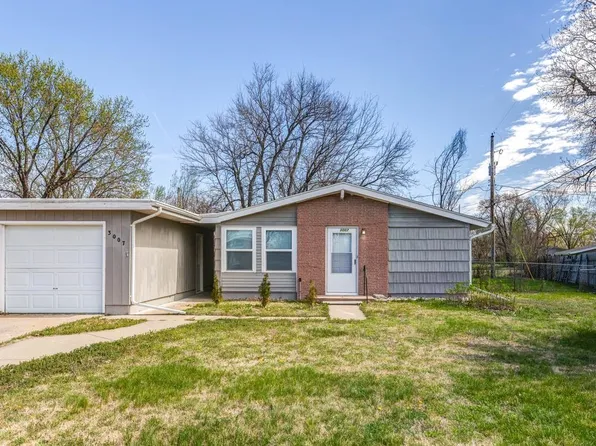 3007 Castle Ct, Salina, KS 67401
