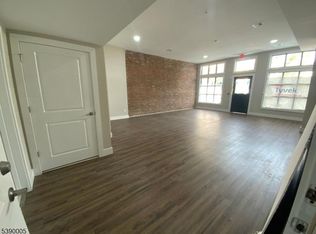 120 Elm St, Newark, NJ 07105