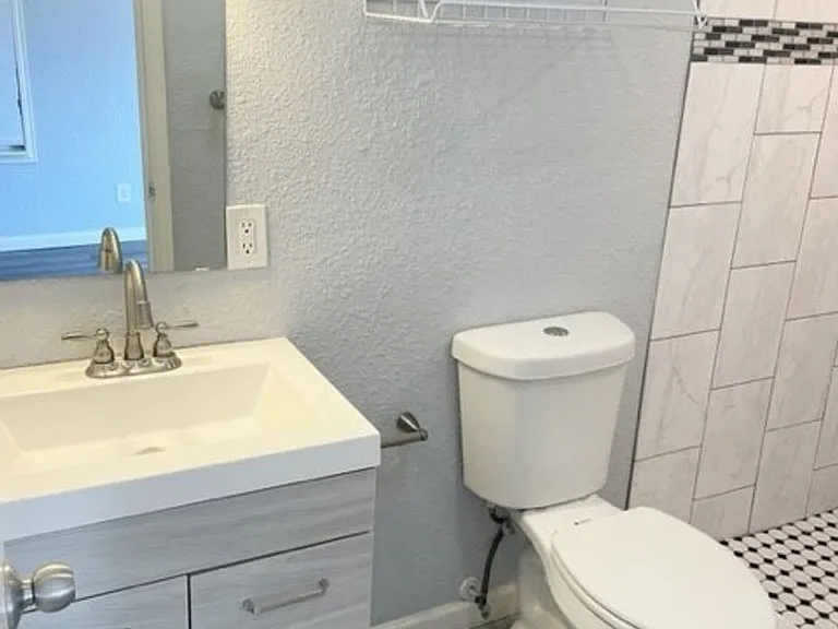 4522 Gaston Ave — Photo 9