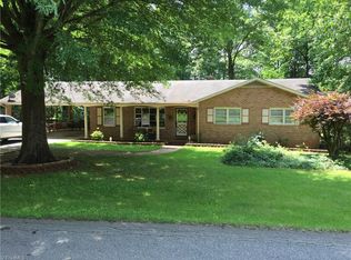 244 Lyles St, Elkin, NC 28621