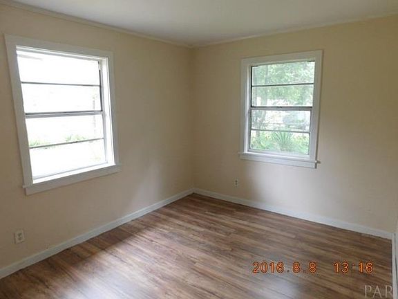 4th image of 2514 N Q St