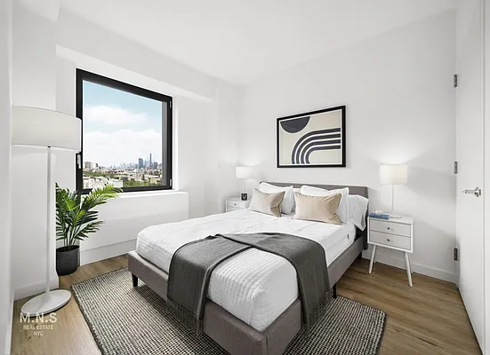 Rented by MNS | media 3