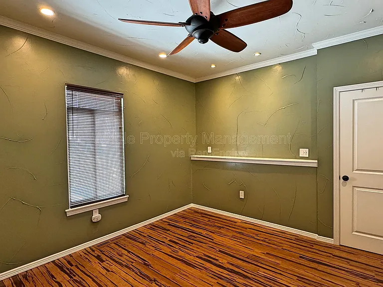 5680 W 9th Ave — Photo 12