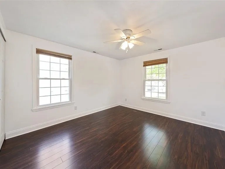 8906 Trotter Ln — Photo 8
