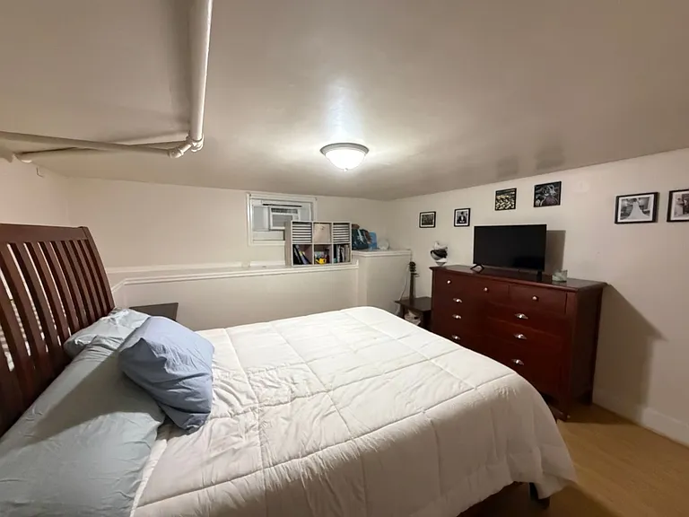 407 Adams St #C — Photo 9