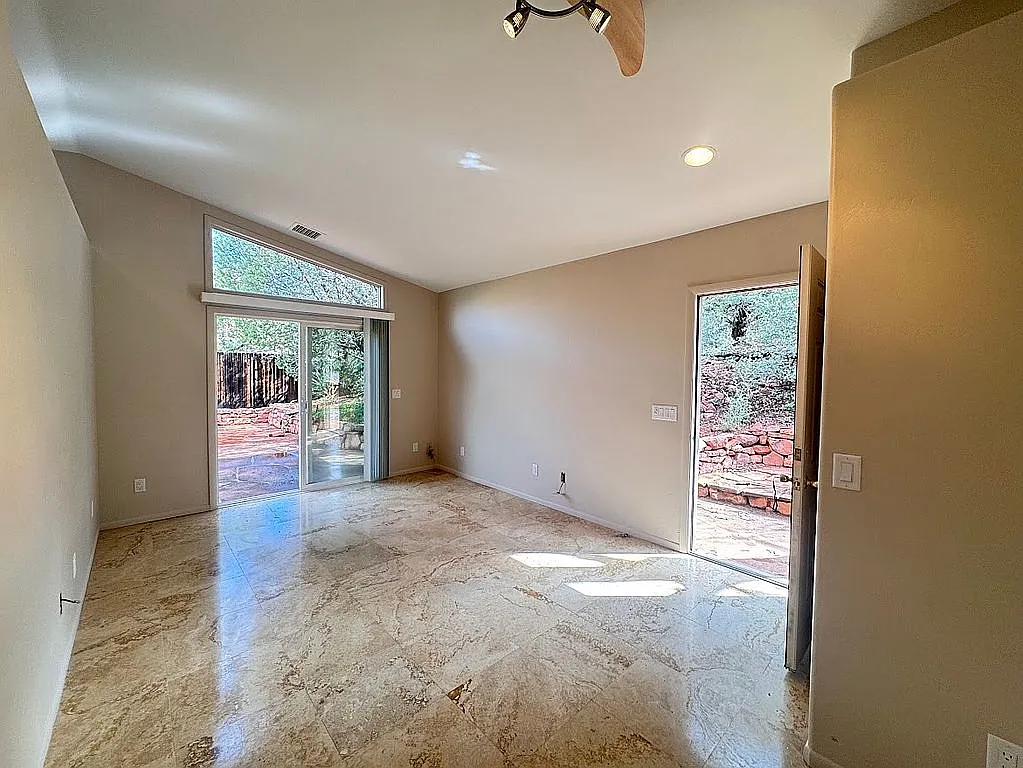 1 bed, 1000 sqft, $2,800 — Photo 4