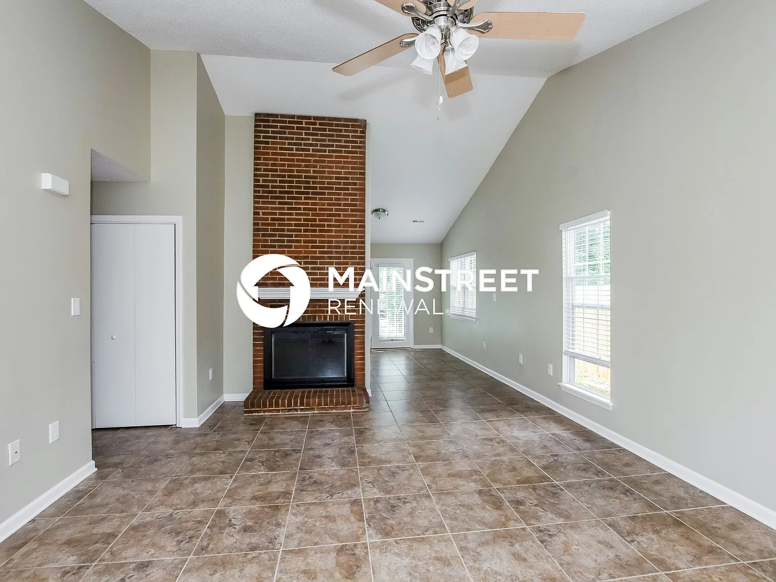 12614 Delman Ln — Photo 2