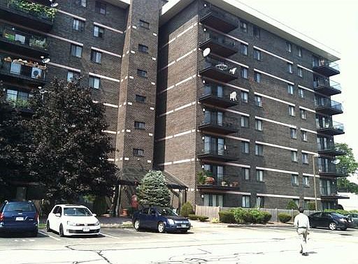 1st image of 500 Washington St APT 610