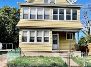 83 Atwater St #3, West Haven, CT 06516
