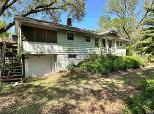 103 NW Elmwood Ave, Topeka, KS 66606