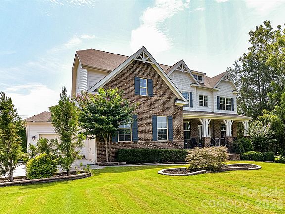 2nd image of 104 Sweet Grass Ln