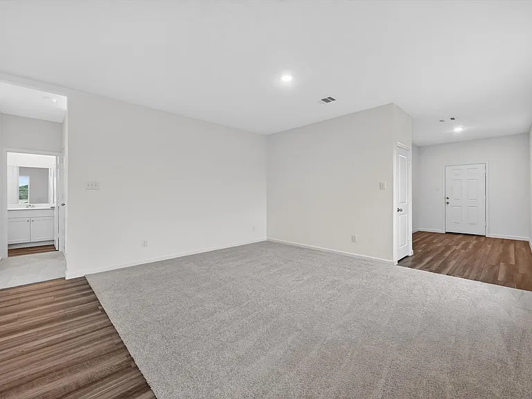 2128 Meadow Park — Photo 5