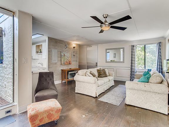 4th image of 366 W Miner St APT 3A