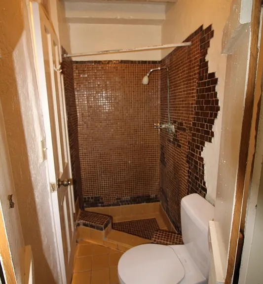 1008 Tourmaline St — Photo 2