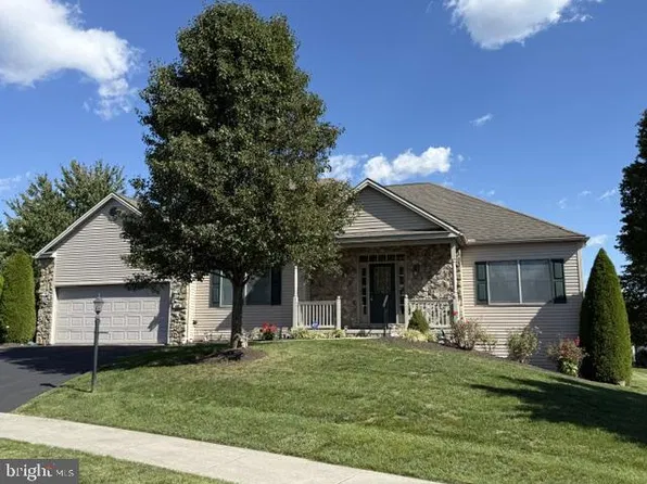 442 Woodland Dr, Dillsburg, PA 17019