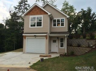 31 Pinnacle Valley, Candler, NC 28715