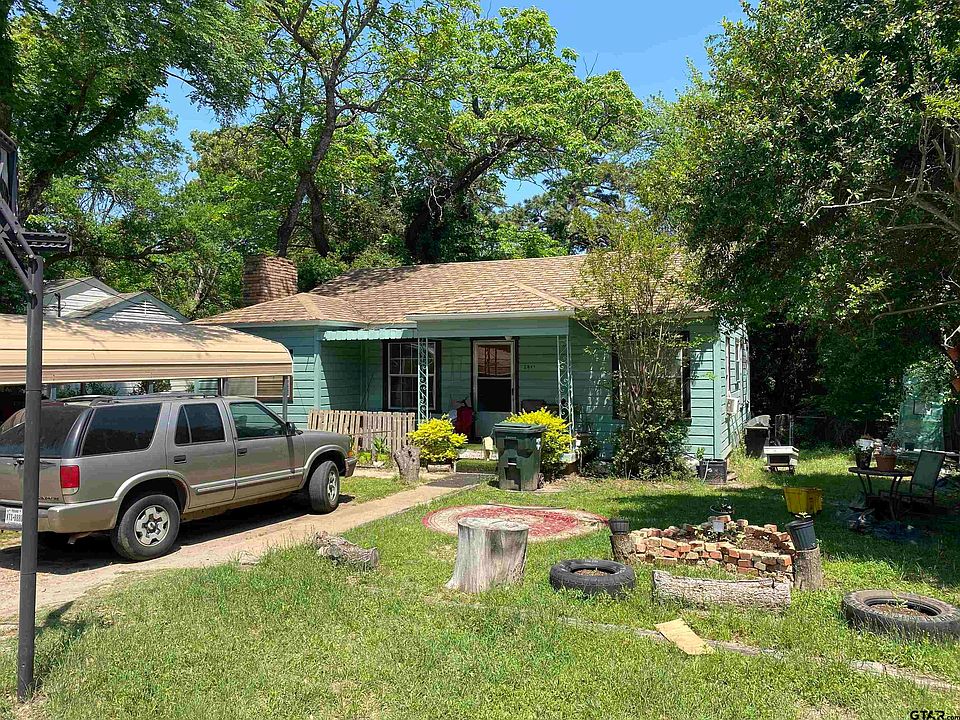2nd image of 2811 Pin Oak St