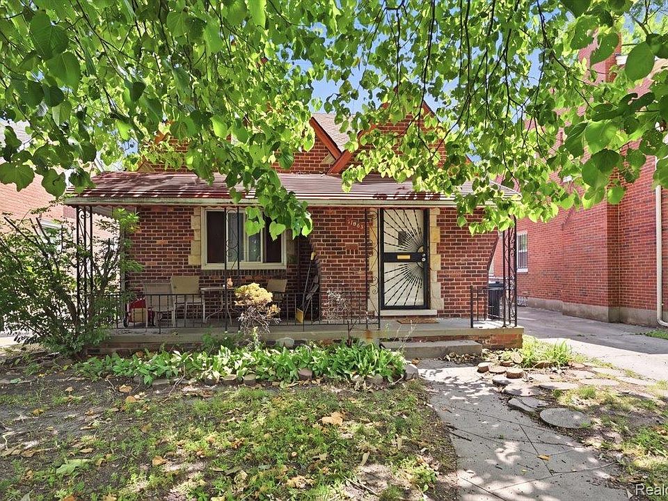 17694 Avon Ave, photo 2