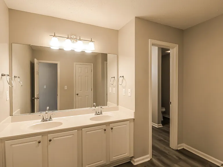 7601 Hilltop Way — Photo 12