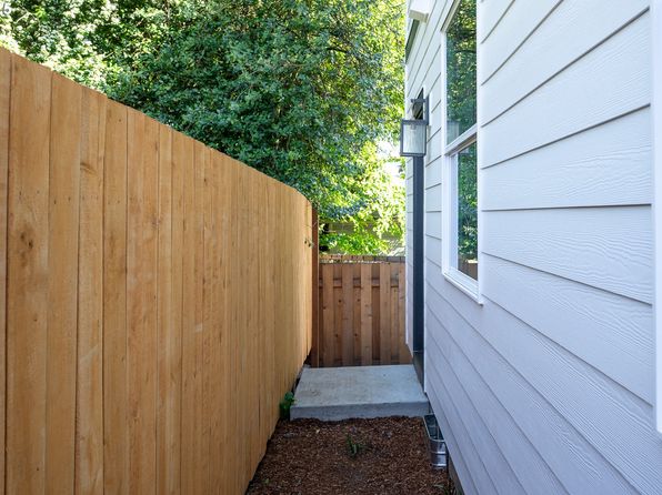 1601 NE Liberty St, Portland, OR 97211