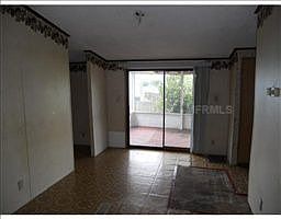 4th image of 1103 Carrie Ln