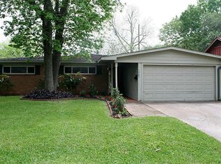 1865 Dolphin Dr, Seabrook, TX 77586