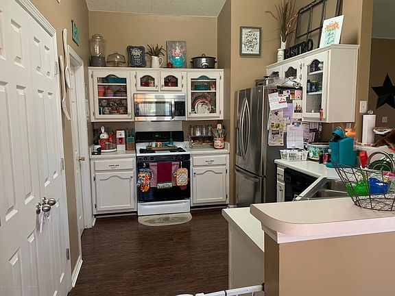 3rd image of 178 Orange Dr