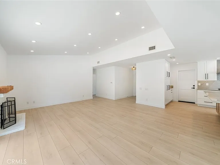24122 Oro Grande Ln — Photo 4