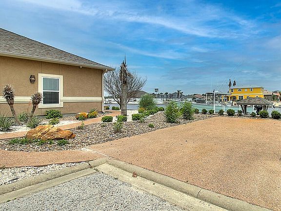 4th image of 120 Bay Ct
