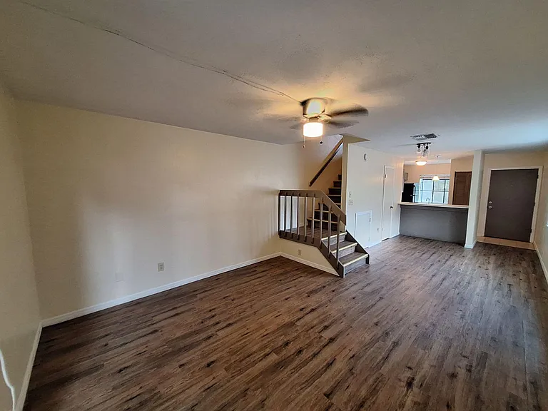 6111 SW 8th Pl — Photo 22