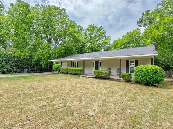 2105 12th Ave, Phenix City, AL 36867