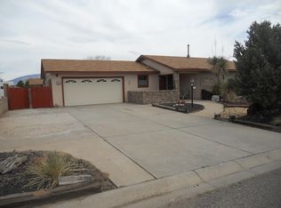 261 Trinity Dr NE, Rio Rancho, NM 87124