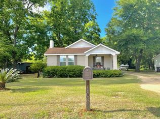 106 W King St Headland AL 36345 Zillow