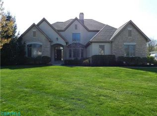 5481 Heathrow Dr, Powell, OH