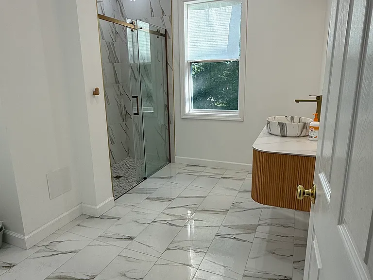 6907 Hamilton Ave — Photo 4