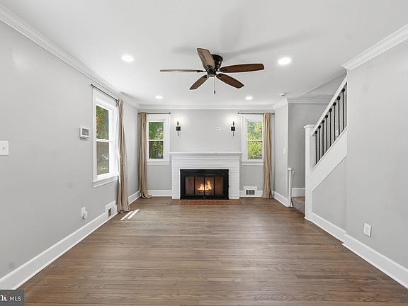 3rd image of 6704 Boxwood Dr