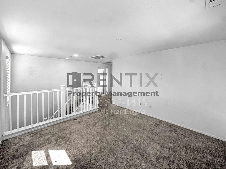 15739 Yosemite St — Photo 10