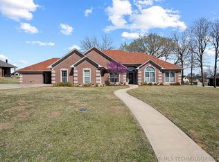 9 Tabernacle Dr, Calera, OK 74730