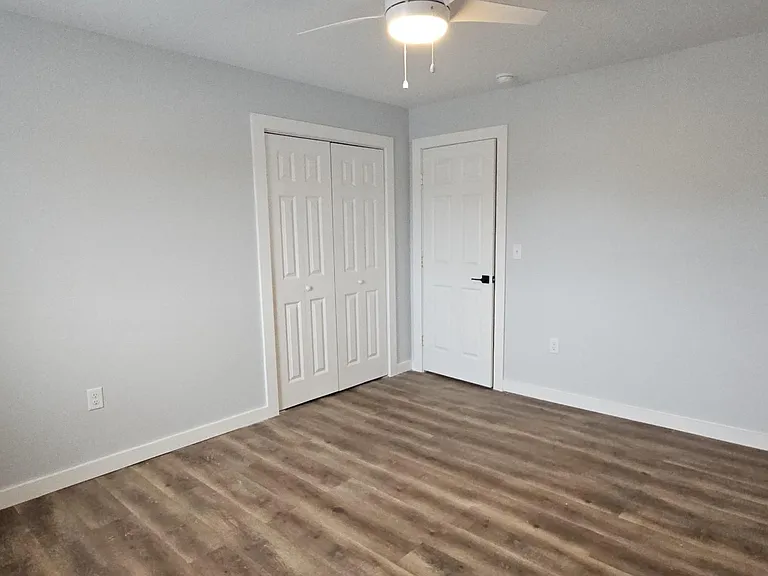 23 E Clinton St #1F — Photo 4