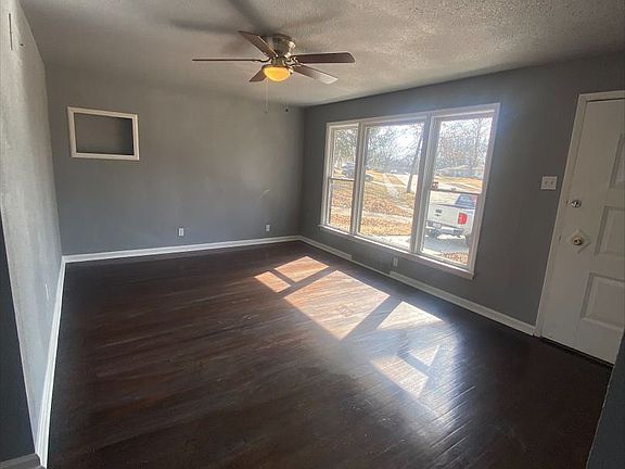4th image of 6838 Knoll Ave
