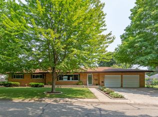 110 Janet Ct, Sturgis, MI 49091